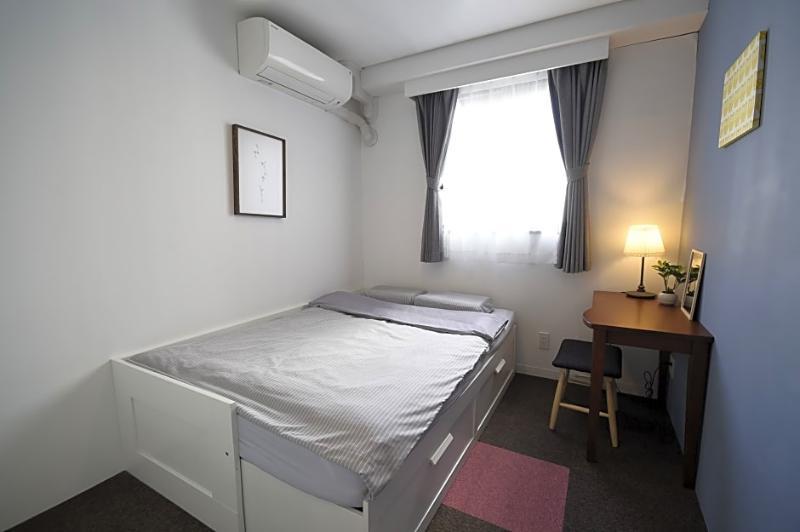 Beehive Hostel Osaka Exterior photo