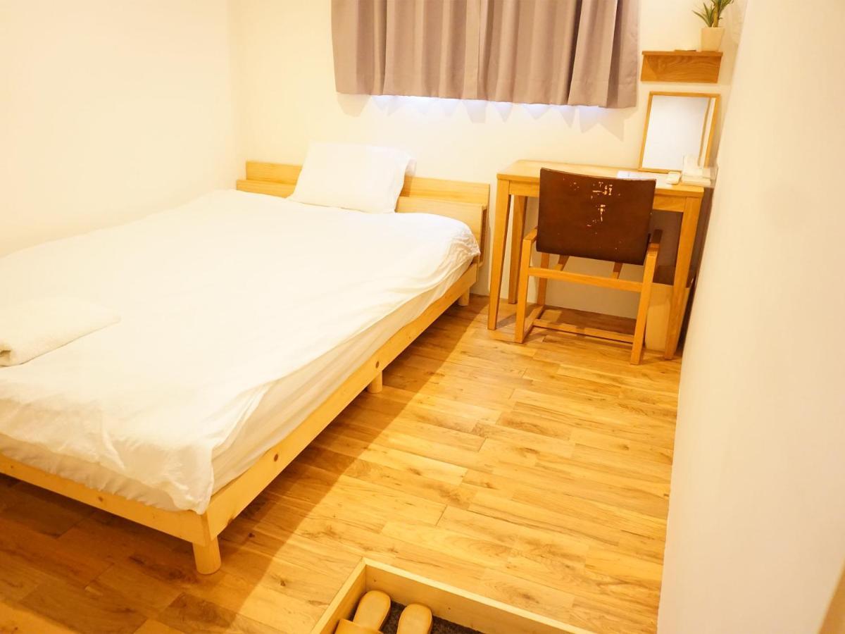 Beehive Hostel Osaka Exterior photo