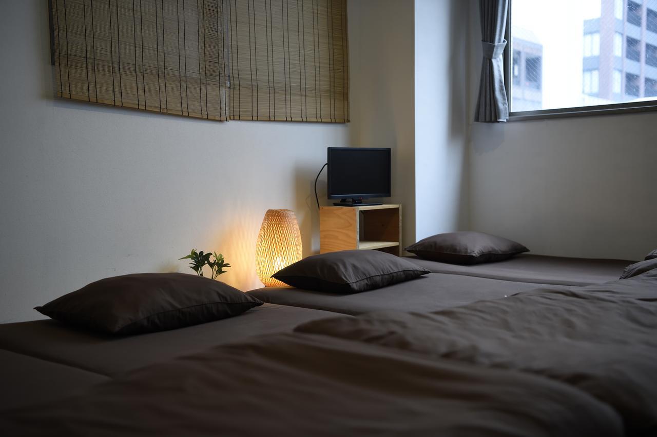 Beehive Hostel Osaka Exterior photo